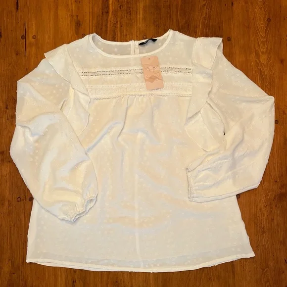 NWT Pretty White Ruffle, Long Sleeve Top - Picture 2 of 16